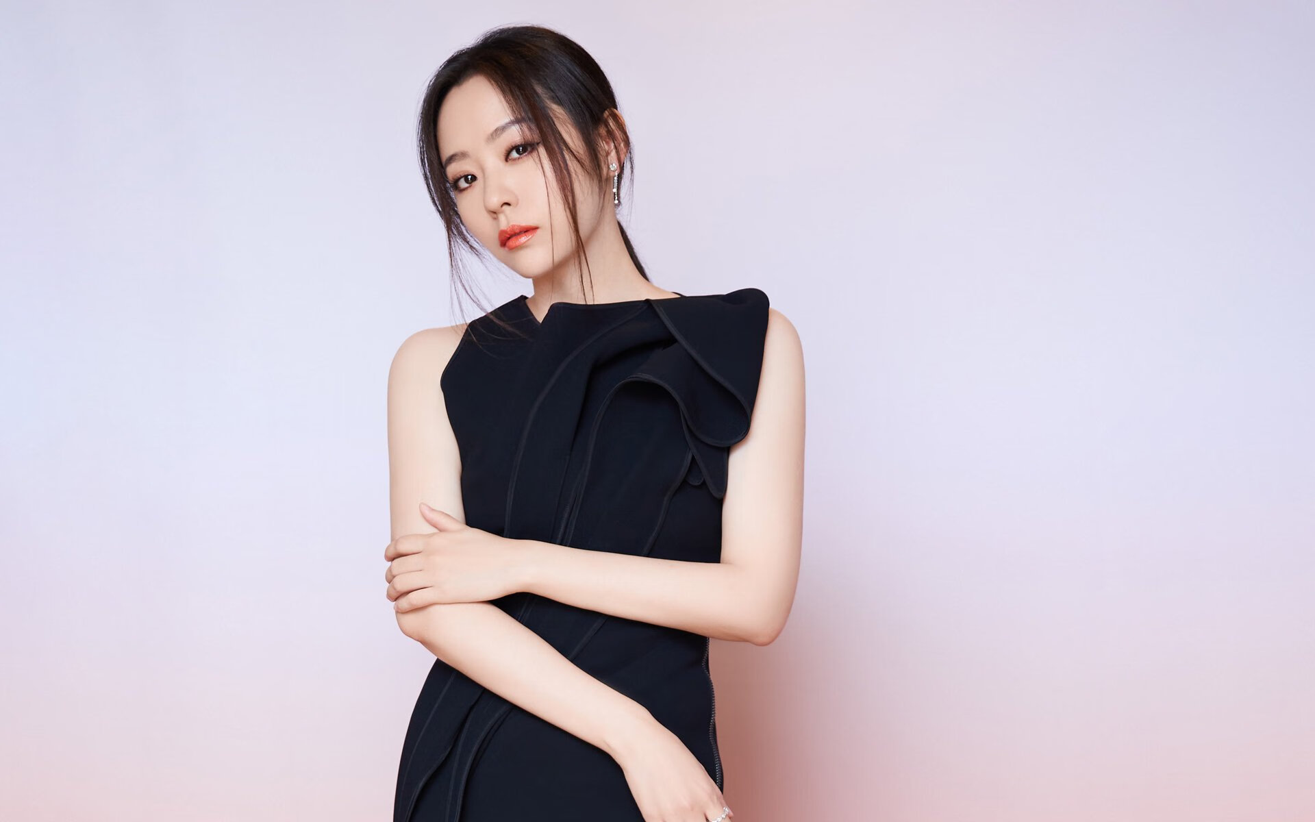 乐鱼体育-伯镇逆转格里姆斯比，完美逆袭，球队积极备战下一回合，伯灵格姆
