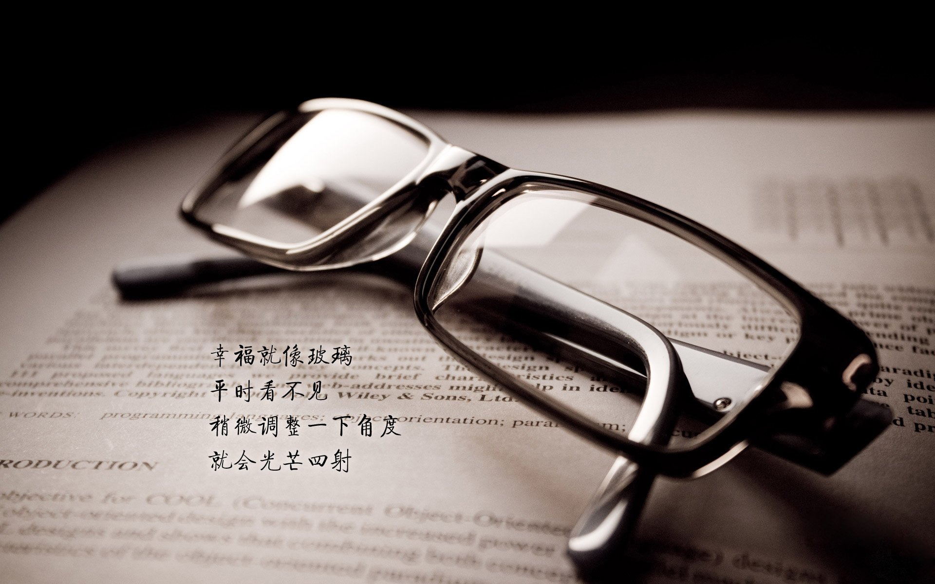 “三叉湖游泳馆:水上救生选手挑战极速反应与高难度救援”