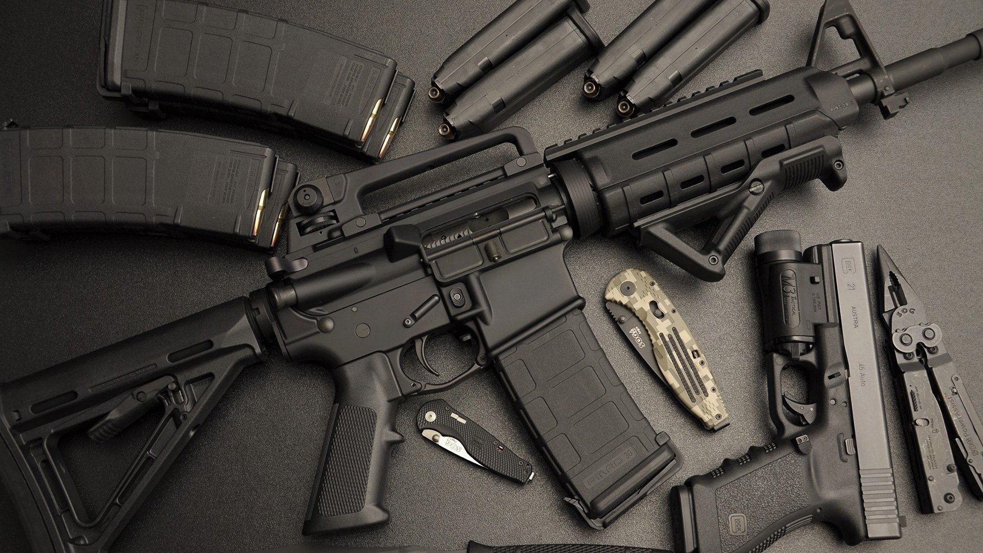 76人训练结束后开展专项防守演练内容详实，76人外线防守