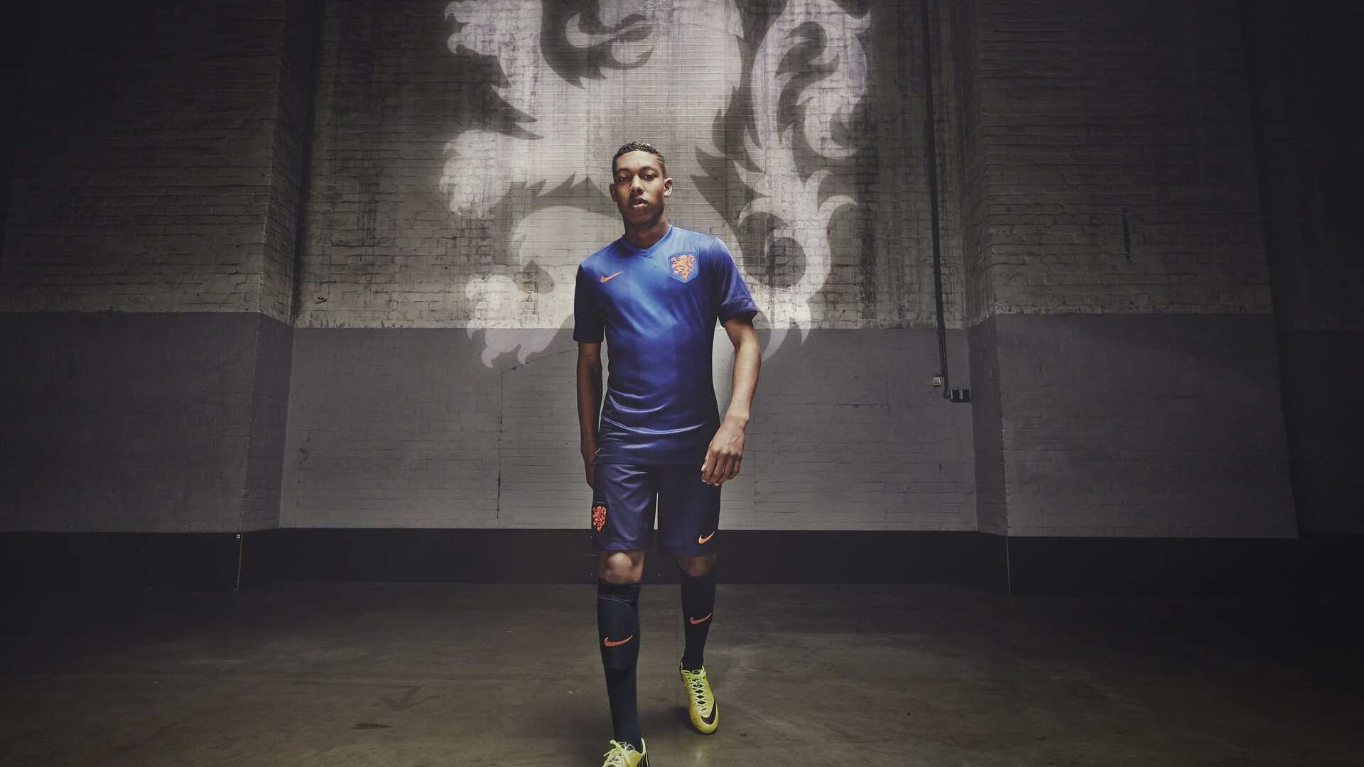 “德甲最后关键战役，冠军悬念依旧持久”，历届德甲揭幕战